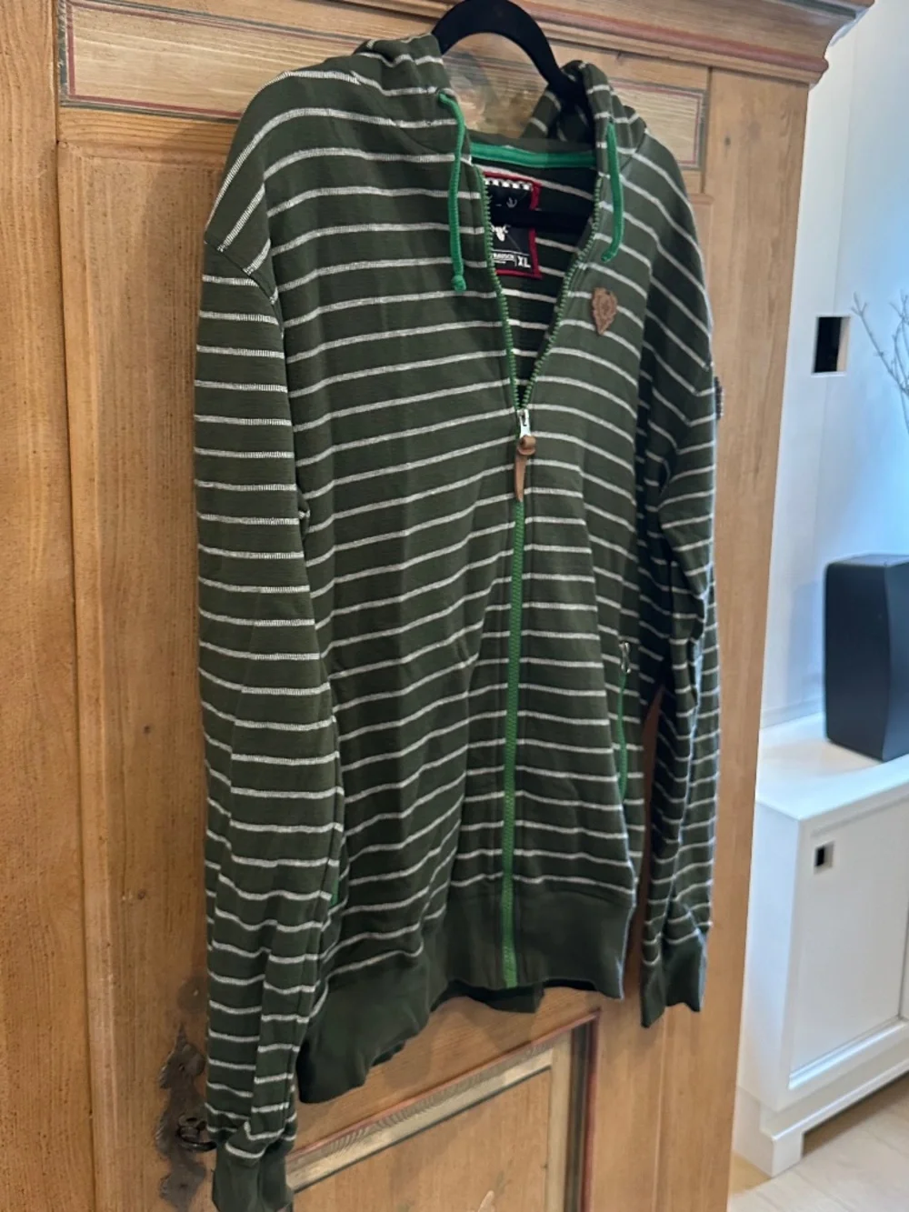 Men's ALPRAUSCH - Olive Green / White Striped Zip Hoody - Size XL - Picture 2 of 16